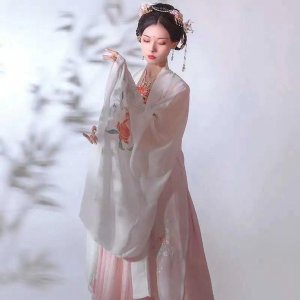 ​平价汉服安利来了！这几个适合学生党的平价汉服店，萌新快来收下