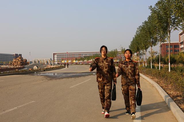 河北科技学院曹妃甸校区地图（深秋的河北科技学院曹妃甸校区美翻啦）(14)