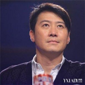 ​曝光黎明身高体重 演唱会上变魔术玩拉布