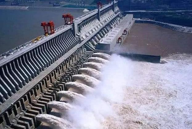 印度斥资40亿建大坝,称难度比三峡更高,但4秒后却让人尴尬了