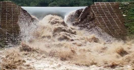 印度斥资40亿建大坝,称难度比三峡更高,但4秒后却让人尴尬了