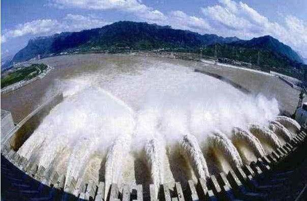 印度斥资40亿建大坝,称难度比三峡更高,但4秒后却让人尴尬了