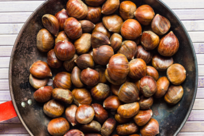 ​水煮板栗的正确做法 煮板栗，用冷水还是开水？学会2个窍门，香甜绵软，好剥壳