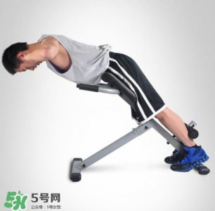 ​罗马椅挺身练哪里？罗马椅挺身一组做几个？