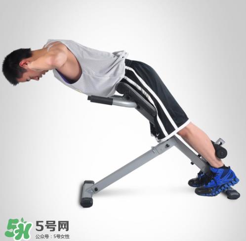 罗马椅挺身练哪里？罗马椅挺身一组做几个？