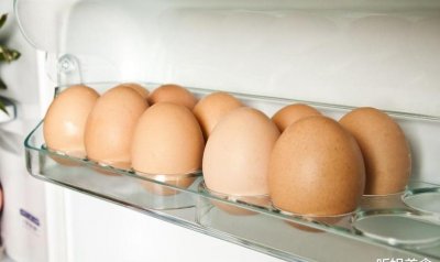 ​夏天鸡蛋常温下能保存多久（夏天鸡蛋常温下能保存的时间）