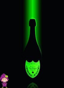 ​王思聪最喜欢的一款酒——香槟王，价格1888.88元