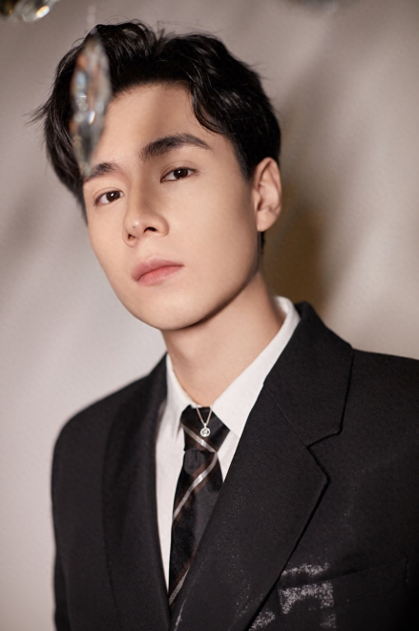 新晋男神胡一天黑料不断，发声明却被质疑蹭热度？