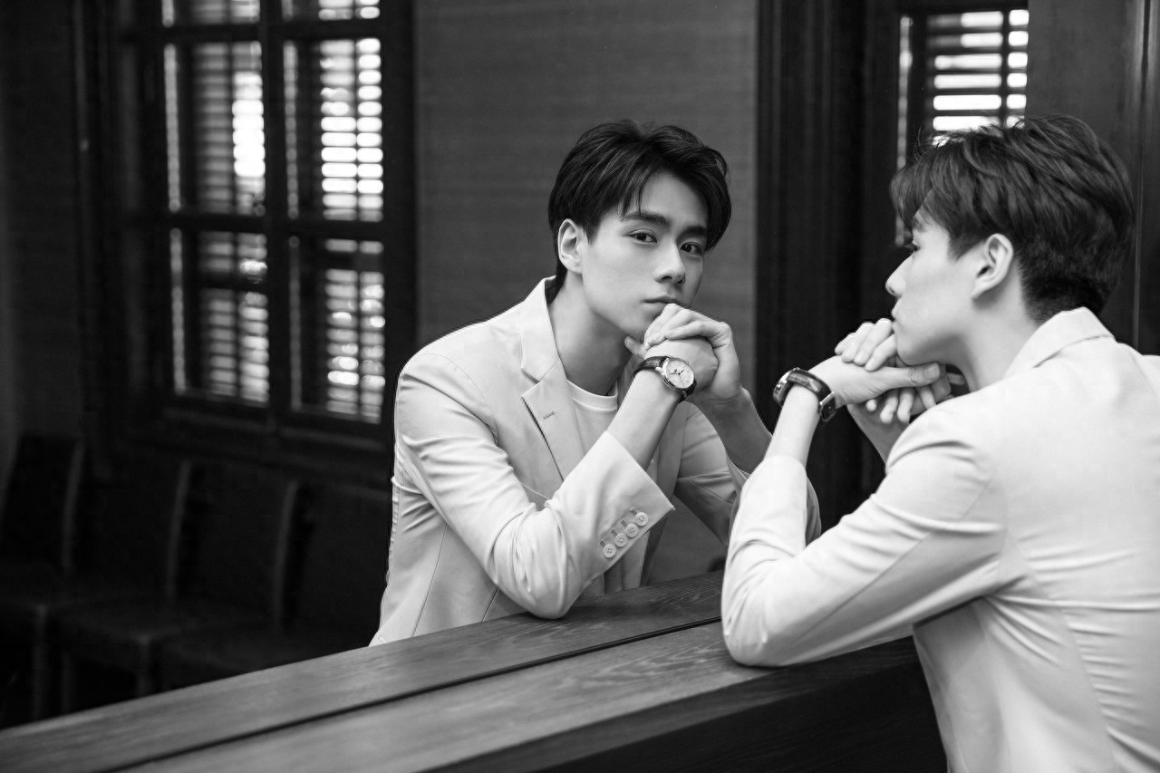 新晋男神胡一天黑料不断，发声明却被质疑蹭热度？