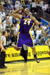 ​每日一图最不能错过的科比帅照之一