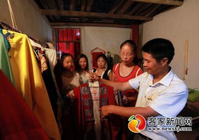 ​于都半班戏：剧目内容丰富 故事情节动人